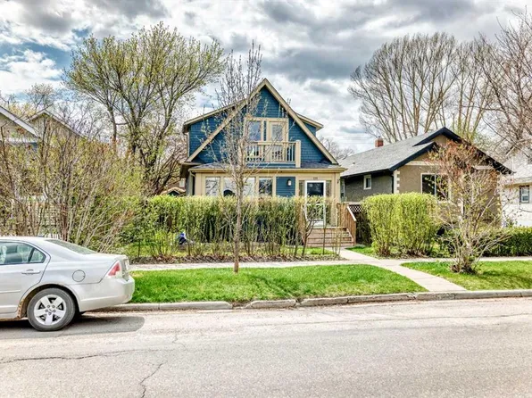 211 N 10th Ave NE, Calgary, AB T2E 0X1
