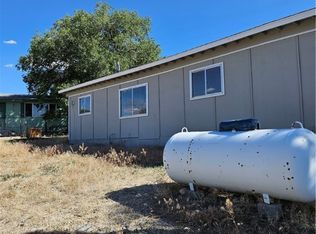 310 Arizona St, Tonopah, NV 89049