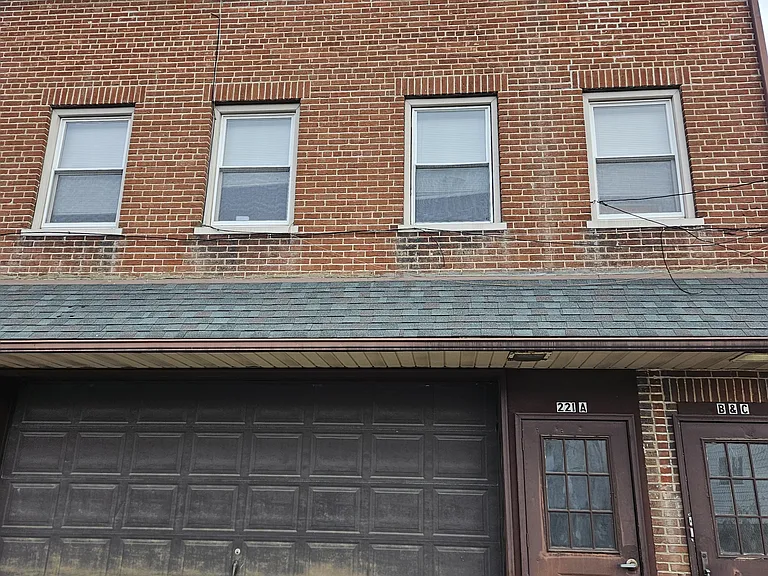 221 Brandywine Avenue Apt C — Photo 1