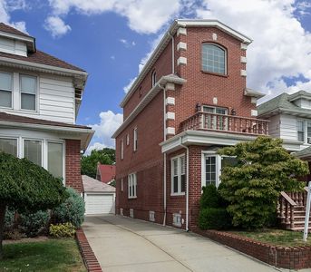 151 98th St, Brooklyn, NY, 11209