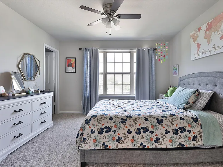 2810 Bluesage Bluff Dr — Photo 26