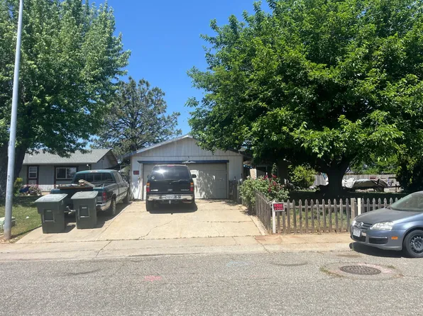 903 3rd St, Wheatland, CA 95692