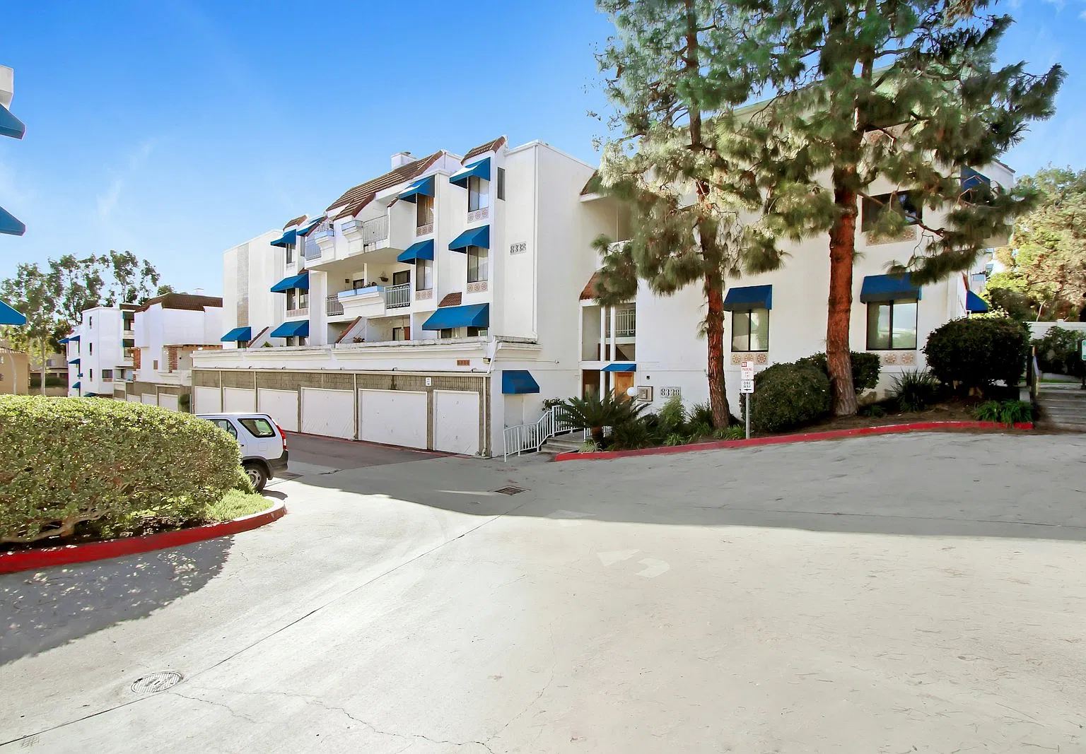 8338 Regents Rd — Photo 1
