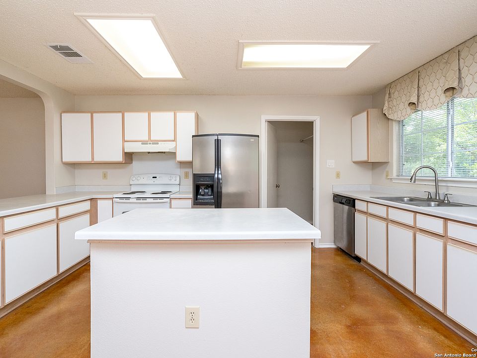 5731 bypass, San Antonio, TX 78244 | MLS #1946319 | Zillow
