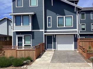 710 NW 1st St #1, Newport, OR 97365