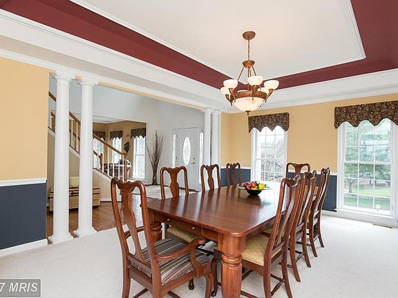 4th image of 127 Theodora Ct