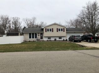 3201 E Maryland St, Decatur, IL 62521