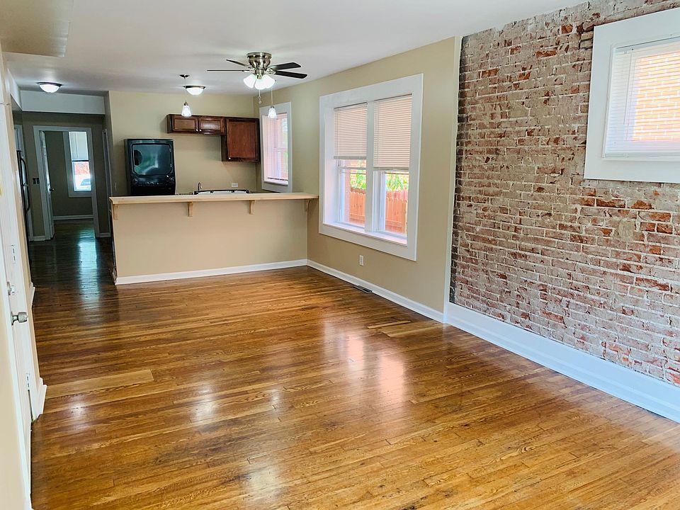 1st image of 3847 Russell Blvd #1
