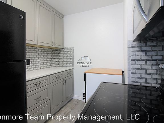 5th image of 404 Benham St
