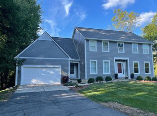 56330 Ten Mile Rd, South Lyon, MI 48178