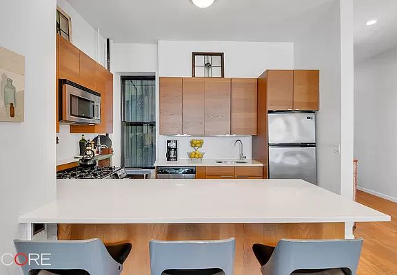 2nd image of 180 Saint Nicholas Ave APT 1