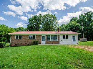 300 Ridgeline Rd, Union Grove, NC 28689