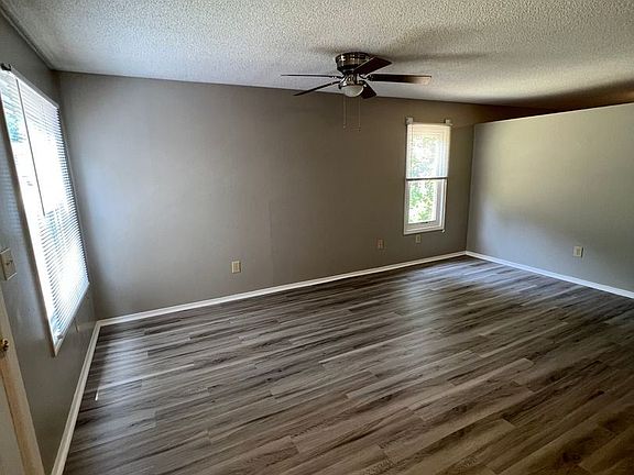 4th image of 4404 Highway 74 E APT 6D
