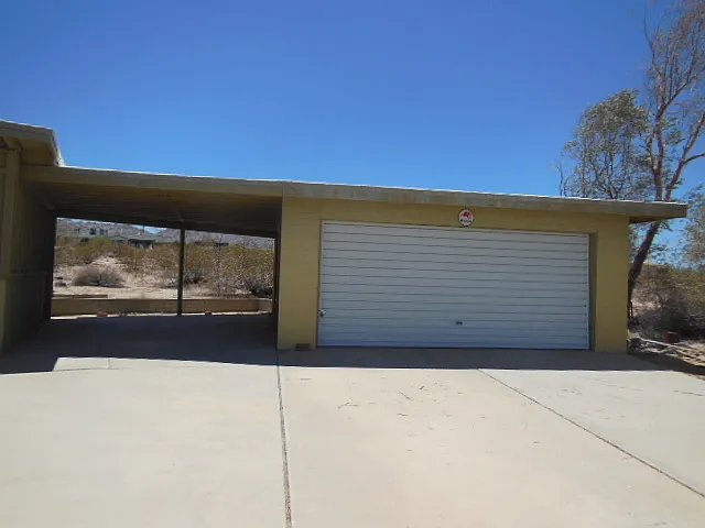 70174 Boling Dr — Photo 2