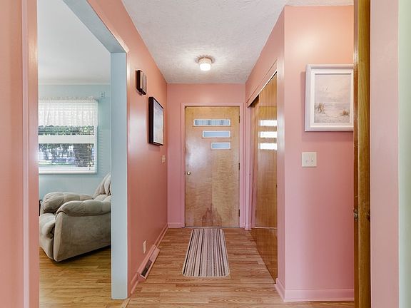 2nd image of 93 Maynard Ave