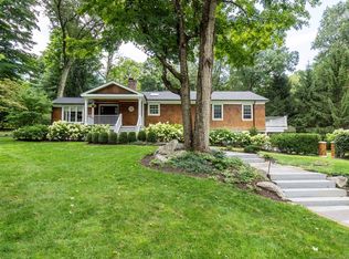 33 Cedar Rd, Wilton, CT 06897