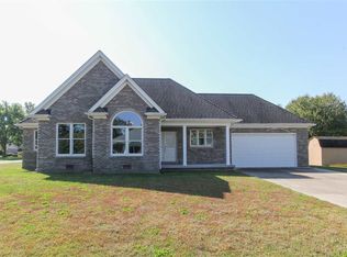 1017 Governors Ln, Seymour, IN 47274