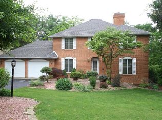 496 Wexford Rd, Valparaiso, IN 46385