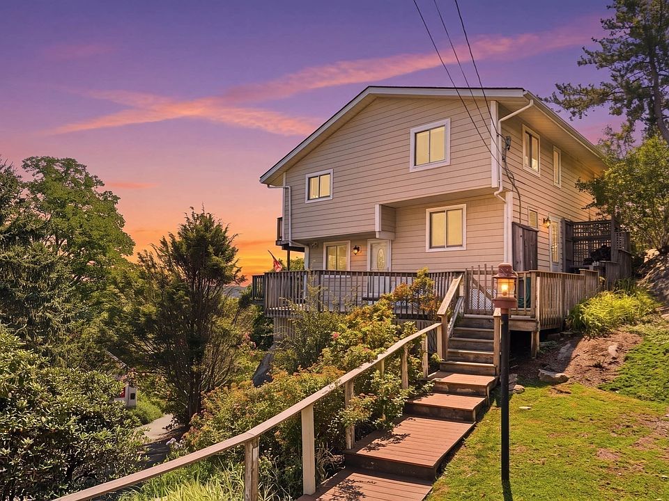 1st image of 2 Dune Cir
