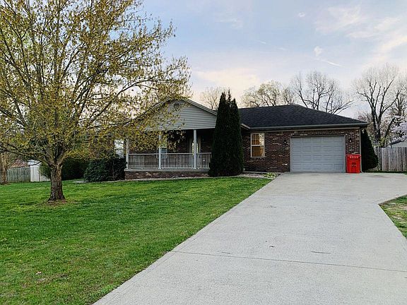 2nd image of 163 Shady Oaks Dr