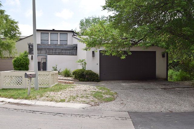 1st image of 510 Sand Bend Dr