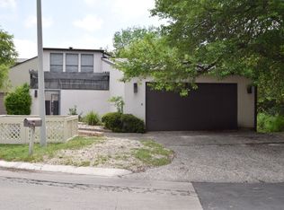 510 Sand Bend Dr, Kerrville, TX 78028