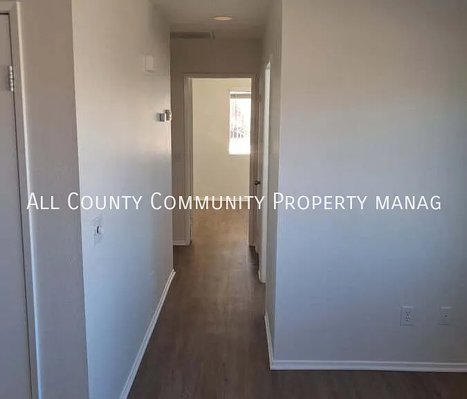 58439 Palisade Dr #B — Photo 11