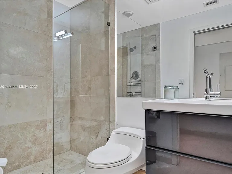 19227 Fisher Island Dr #19227 — Photo 13