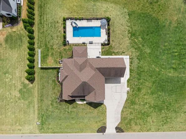 2527 Landis Ct, Murfreesboro, TN 37128