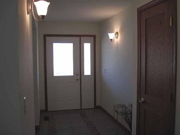 5th image of 478 Whitewood Dr