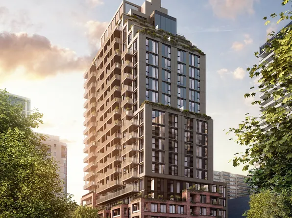 109 Erskine Ave #601, Toronto, ON M4P 1Y5