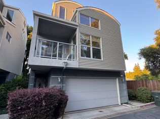 11 Heritage Pl, Menlo Park, CA 94025