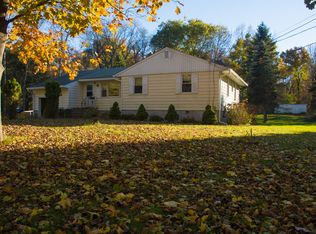 110 Oak Ridge Rd, Hopewell Junction, NY 12533