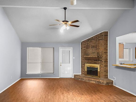3rd image of 2602 Danberry Ln