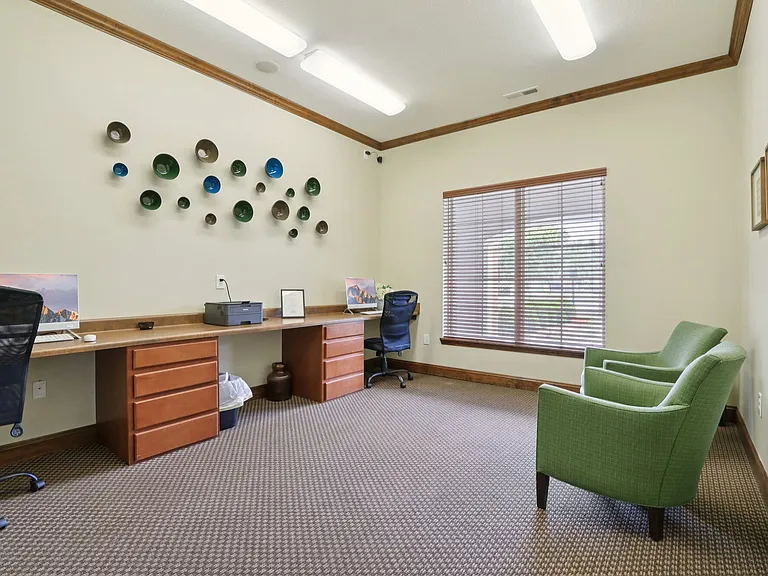 Burkart Crossing Apartments — Photo 54