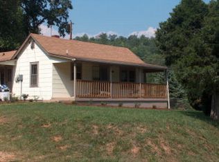 70 Valley St, Marion, NC 28752