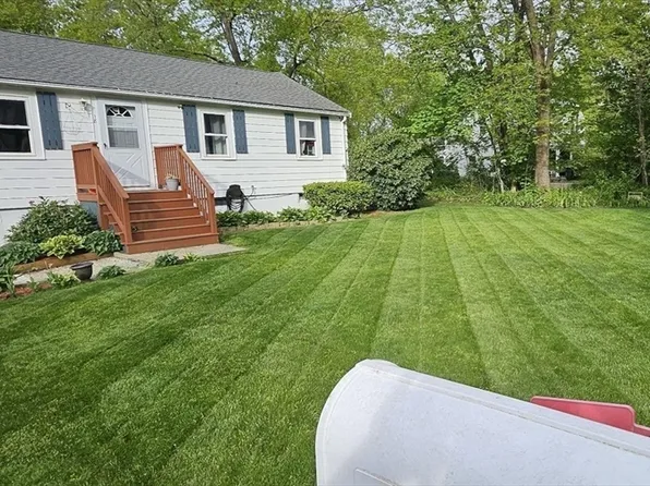 18 Druid Hill Ave E, Randolph, MA 02368