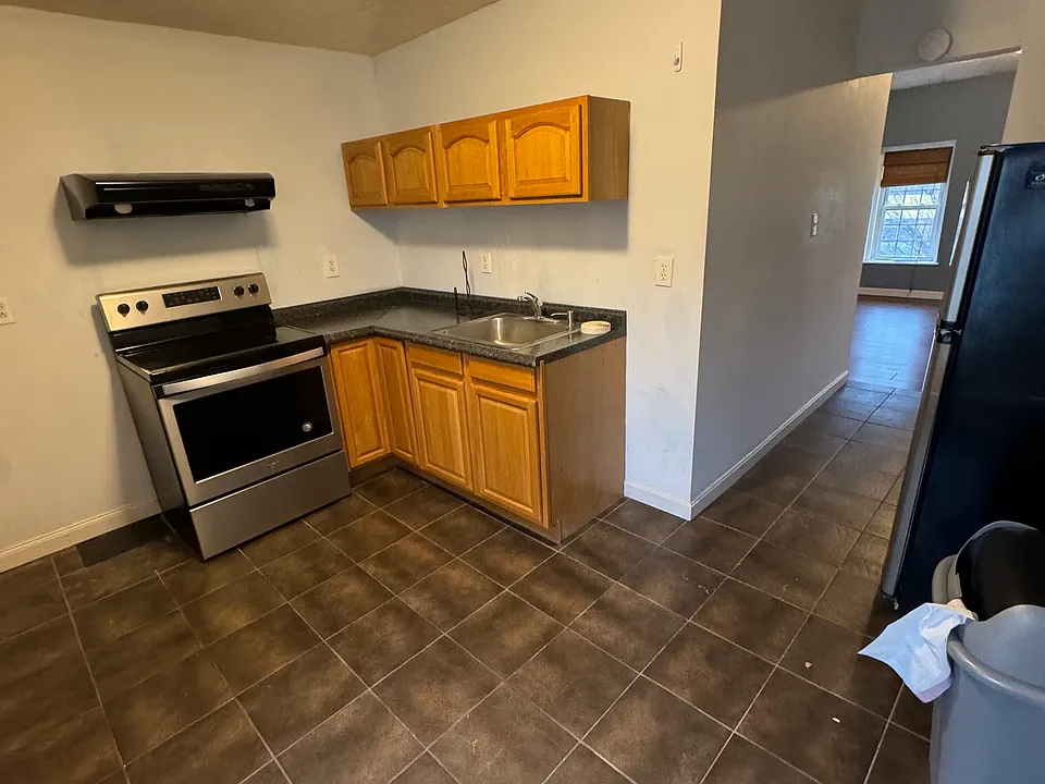 157 Shrewsbury St #4