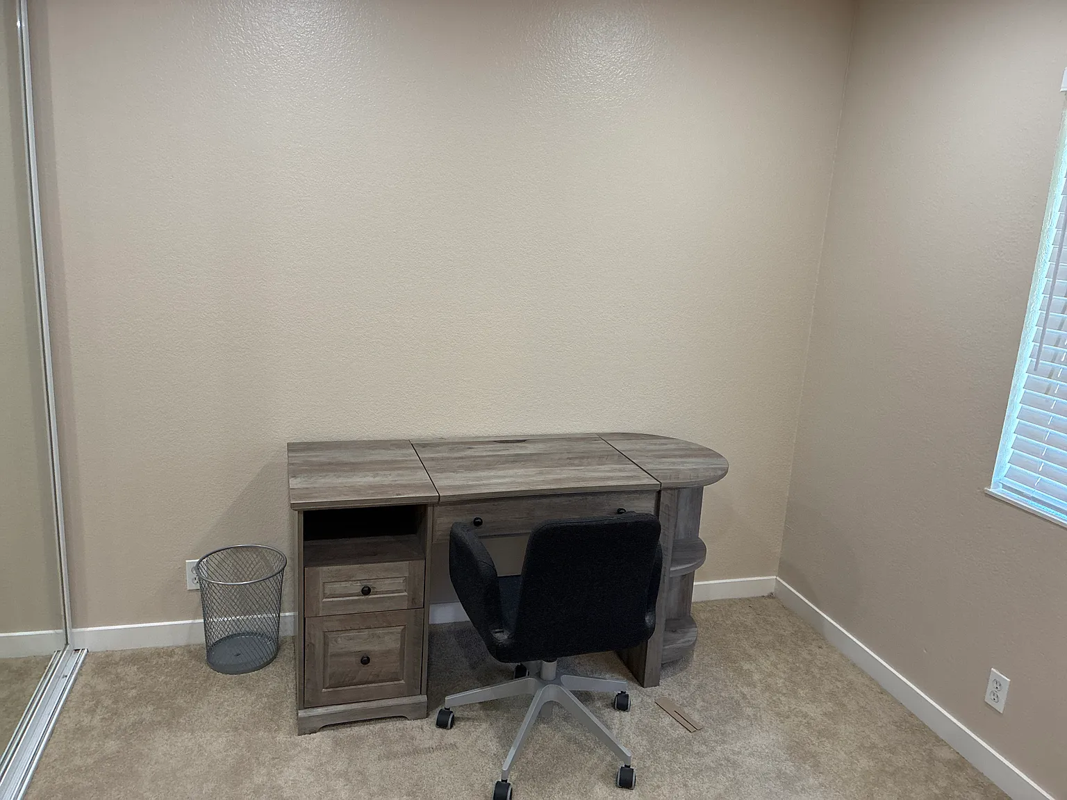 2 bed, 1087 sqft, $1,300 — Photo 1