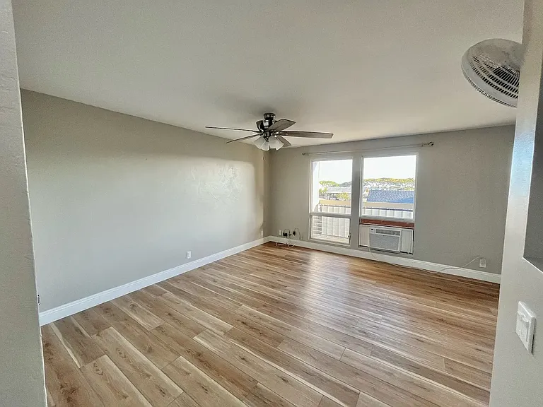 94-1069 Anania Cir #19 — Photo 5