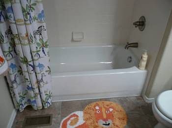 3rd image of 6673 Rutherford Dr