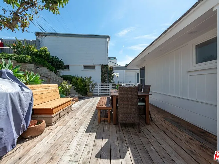 24942 Malibu Rd — Photo 5