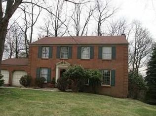131 Kenney Dr, Sewickley, PA