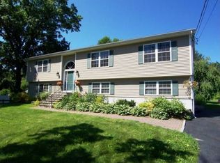 27 Adams Rush Rd, Cortlandt Manor, NY 10567