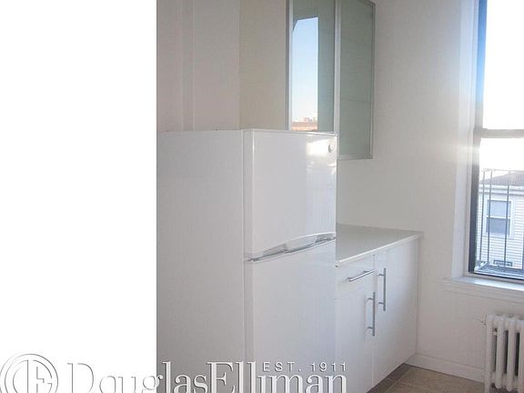 2nd image of 131 W 116th St APT 2B