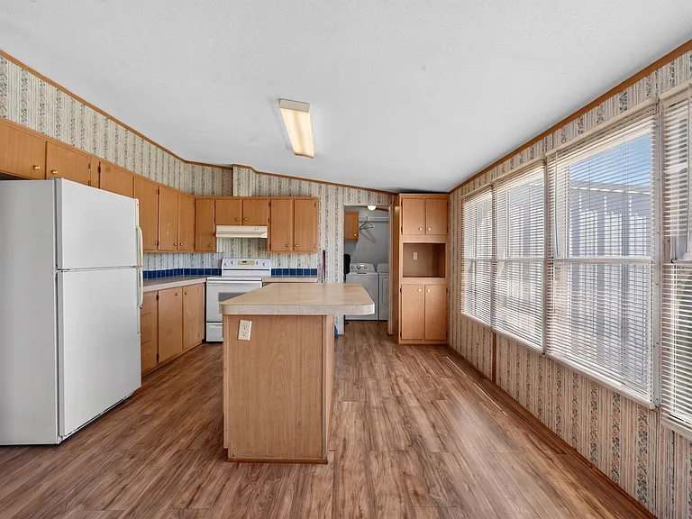 875 W Farm Road 71 — Photo 28