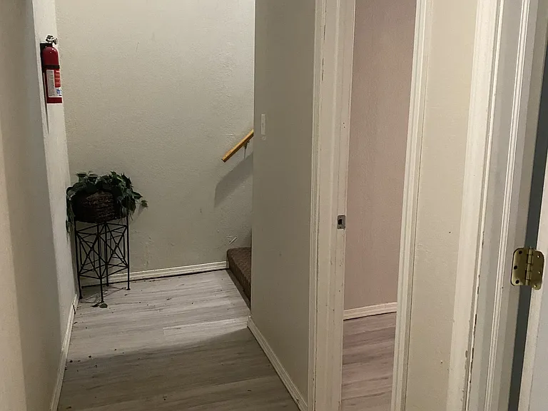 474 Elm Ave #4 — Photo 11