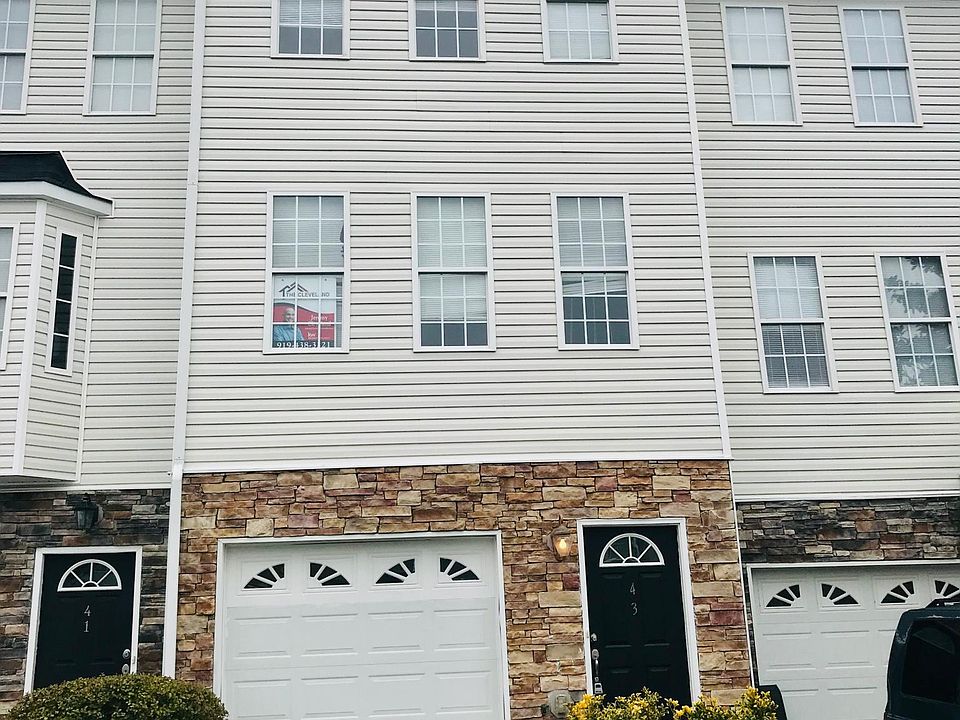 1st image of 650 Ganyard Farm Way