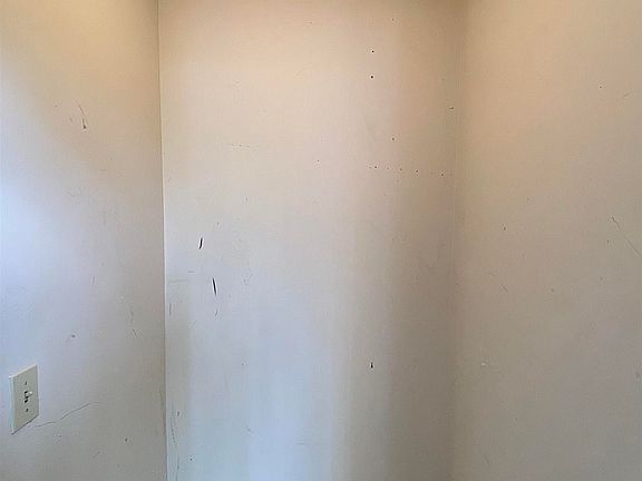 4th image of 1500 Ascent Trl NW