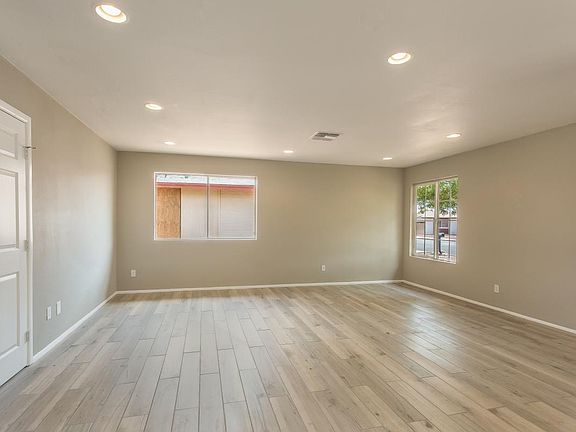 Great Room-tile flooring